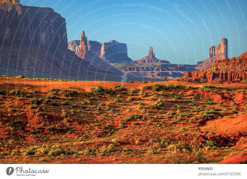 Artist´s Point. Monument Valley. Arizona-Utah. USA America Arid Aridity Artist's Point Barren Butte Color Image Day Desert Deserted Desolate Desolation Dry