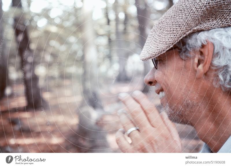 lifestyle Man Face Lifestyle relaxed Laughter Joie de vivre (Vitality) Good mood White-haired Curl Eyeglasses Attractive good-looking Hat Forest free time