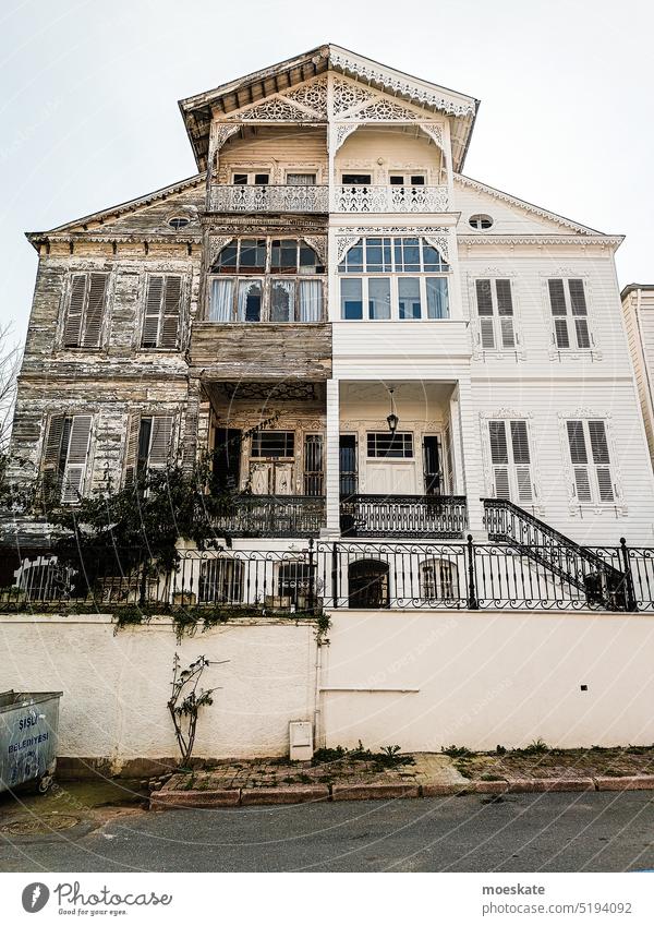 Two Face House twoface two in one Old and New in need of renovation Black and white White Contrast Renovation Facade House (Residential Structure) Turkey