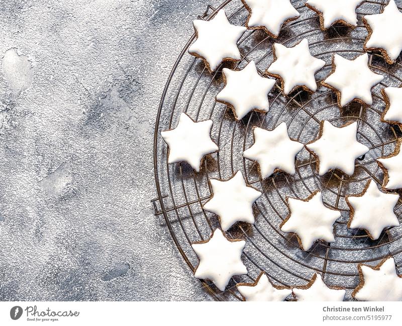 exaggerated | now dreaming of cinnamon stars again Cinnamon Stars homemade bake cookies Cookie Christmas cookies Christmas baking cut out cookies Tradition