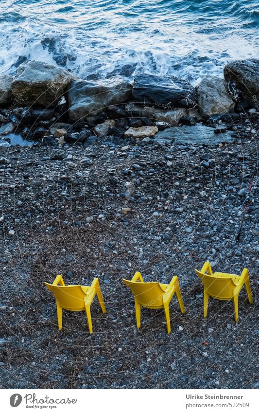 Trio giallo Style Fishing (Angle) Chair Nature Landscape Earth Water Autumn Bad weather Rock Waves Coast Ocean Mediterranean sea Plastic Observe Stand Wait