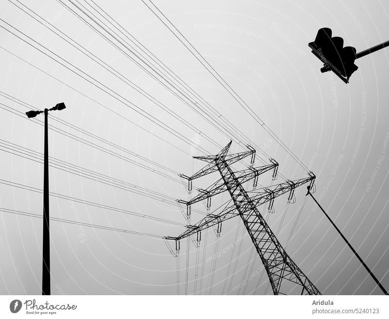 Power pole, street light and traffic light Electricity pylon Traffic light Street lighting streetlamp Sky Lighting Town urban Technology Transmission lines