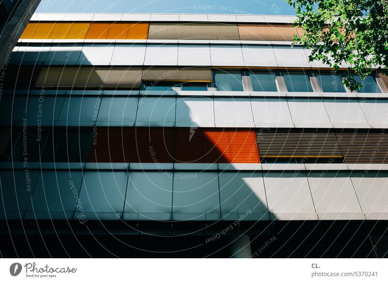 UT Bock on Bochum | office building Office building Architecture Window Facade Building Town blinds colored