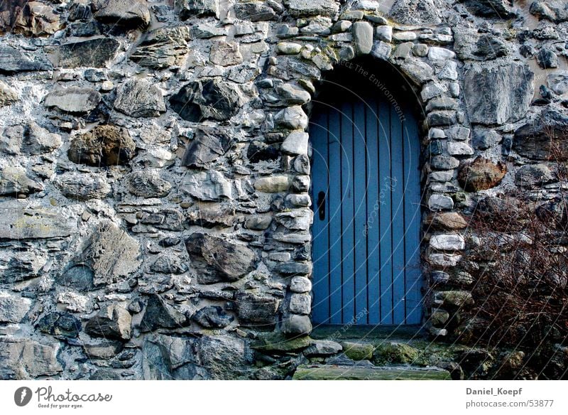 cat dragon storm Ravensburg Door Entrance Wall (barrier) Natural stone Closed Archway catkinlieselesturm Tower Blue Stone stonewalled schellenberger tower Gate