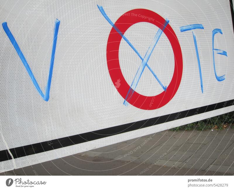 'Call to vote: Street sign (no through traffic) with blue lettering "Vote" / Photo: Alexander Hauk choice Select Bundestag German federal elections Europe