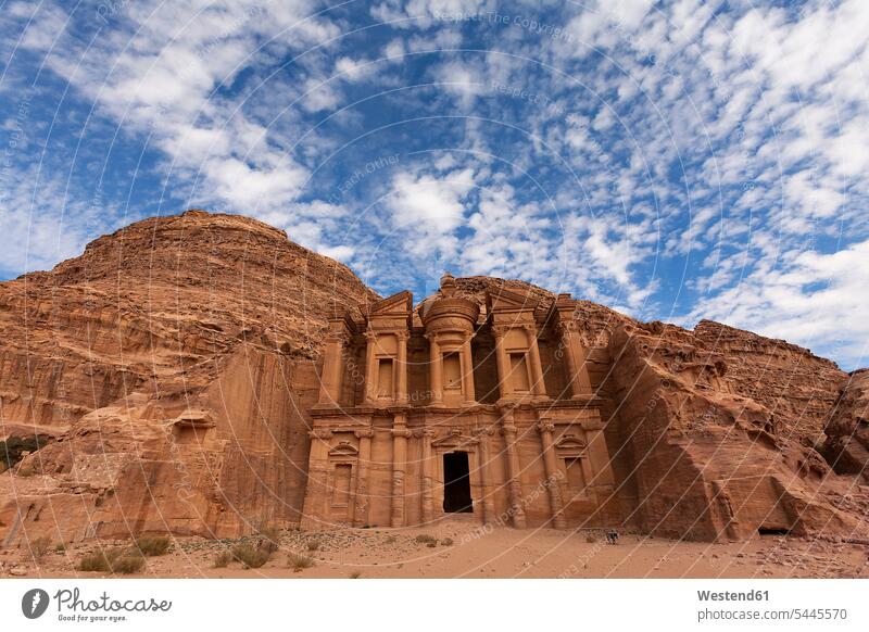 Jordan, Petra, view to Al Khazneh majestic grand tranquility tranquillity Calmness impressive monumental archeology Archaeological archaeology mausoleum