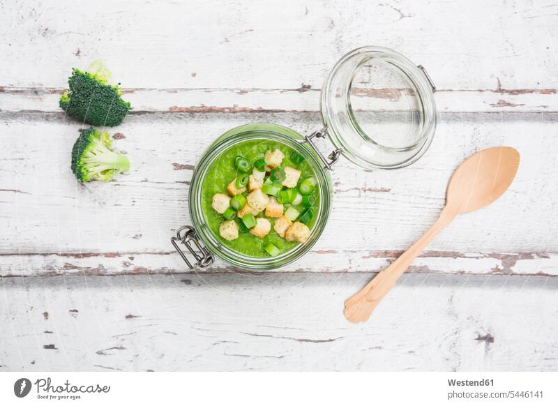 Broccoli soup, croutons elevated view High Angle View High Angle Shot healthy eating nutrition prepared ready to eat ready-to-eat preserving jar Mason Jars