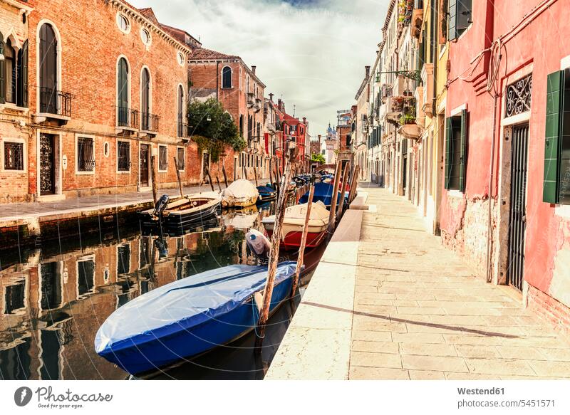 Italy, Venice, alley and boats at canal typical typically pile dwelling stilt houses pile dwellings outdoors outdoor shots location shot location shots