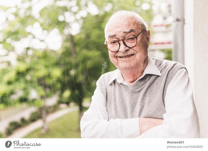 Portrait of smiling senior man wearing glasses human human being human beings humans person persons caucasian appearance caucasian ethnicity european 1