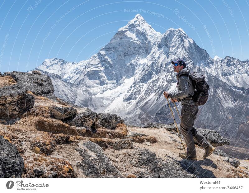 Nepal, Solo Khumbu, Everest, Mountaineer walking at Dingboche caucasian caucasian ethnicity caucasian appearance european snow snow-covered snow covered