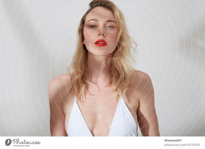 Portrait of young blond woman with red lips summer time summertime summery aspirations Crave Craving longing wistful yearning sensual Sensuality Sensuous Seduce