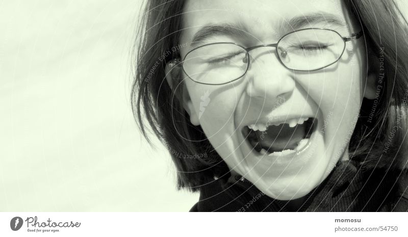 ...toothless Child Girl Eyeglasses Tooth space Scream Schoolchild Head portait Detail