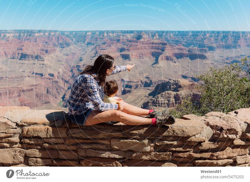 USA, Arizona, Grand Canyon National Park, Grand Canyon, mother and little daughter looking at view mommy mothers ma mummy mama View Vista Look-Out outlook