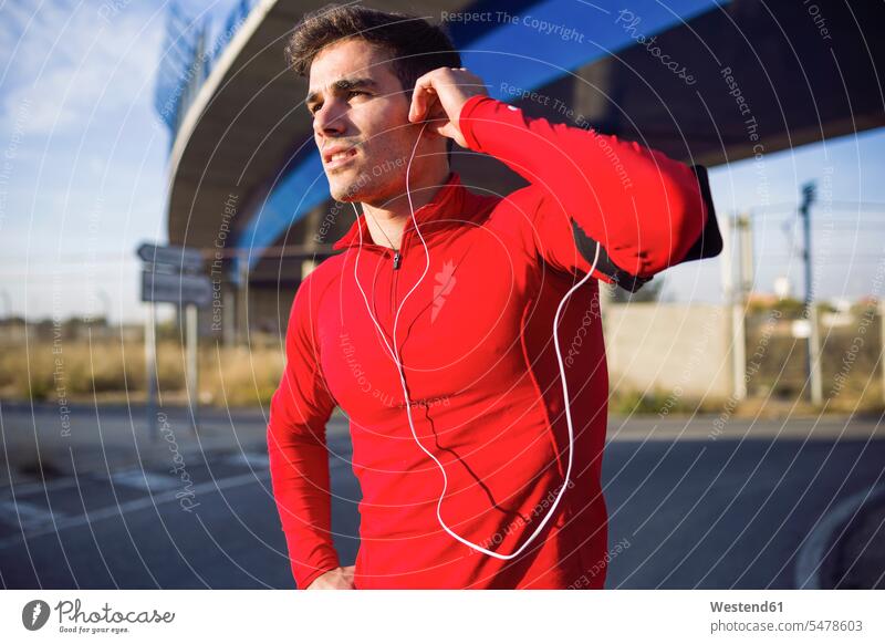 Jogger listening to music human human being human beings humans person persons caucasian appearance caucasian ethnicity european 1 one person only