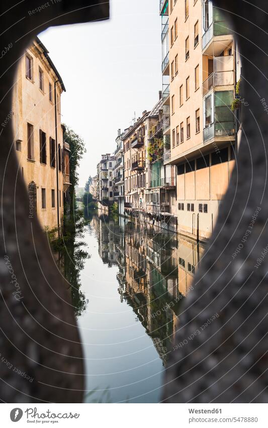 Italy, Veneto, Padua, city canal and building facades nobody City Break City Trip Urban Tourism row of houses house front channel City canal the Veneto