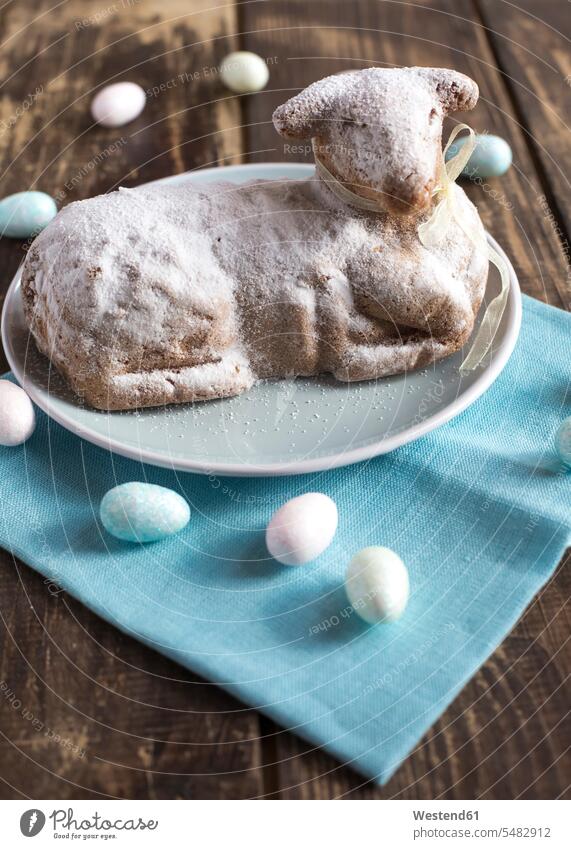 Easter lamb on plate food and drink Nutrition Alimentation Food and Drinks Plate dish dishes Plates Easter egg Easter eggs baked Baked Food napkin napkins