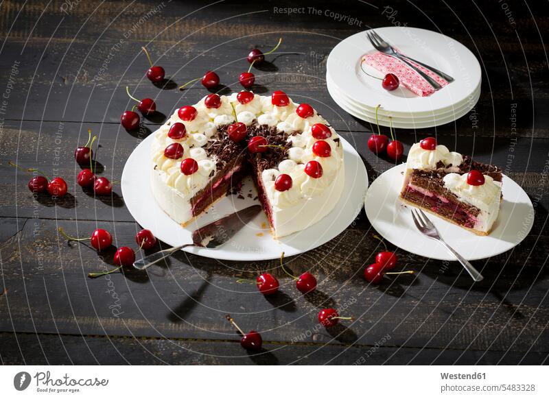 Black Forest Cake chocolate cake chocolate cakes Chocolate Tart sweet Sugary sweets Freshness fresh Serving Plate Serving Plates still life still-lifes