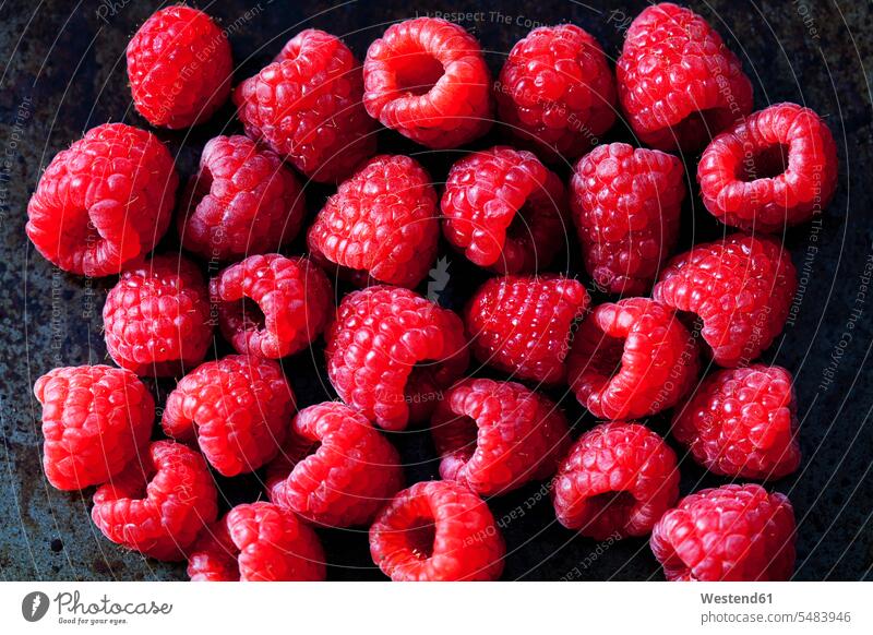 Raspberries, close-up food and drink Nutrition Alimentation Food and Drinks Part Of partial view cropped tasty savoury yummy Mouth-watering appetising savory