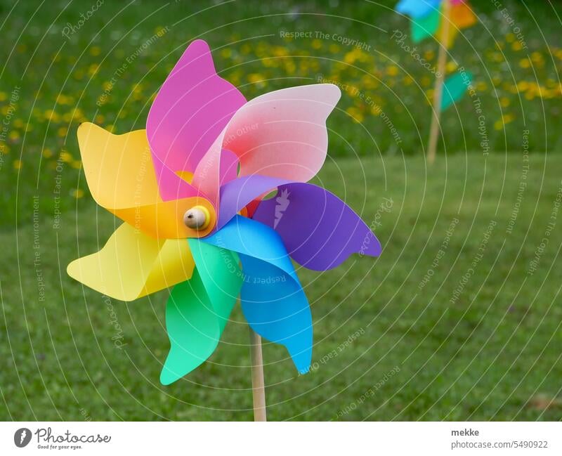 Lull in the rainbow country Rainbow Grand piano Windmill Pinwheel Meadow Prismatic colors Tolerant Toys equality variety rotation Garden Equality Homosexual