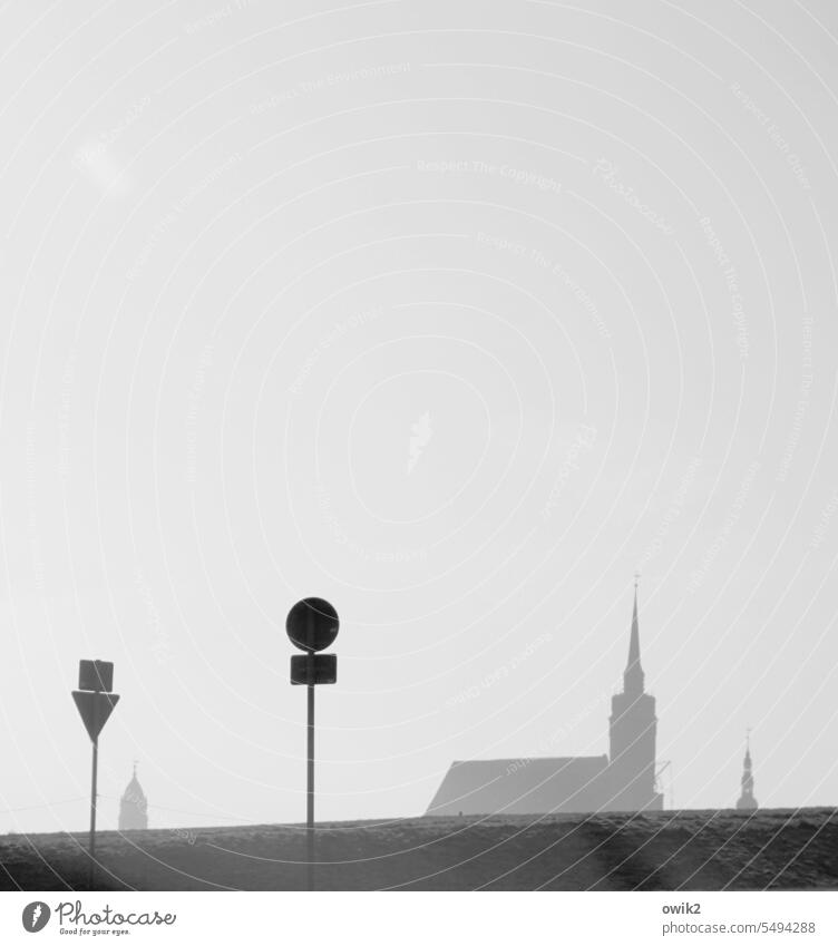 Appearance Phenomenon spires Emerge abruptly Skyline Church Dome Church spire Downtown Road sign Silhouette Religion and faith Contrast Light Shadow Sunlight