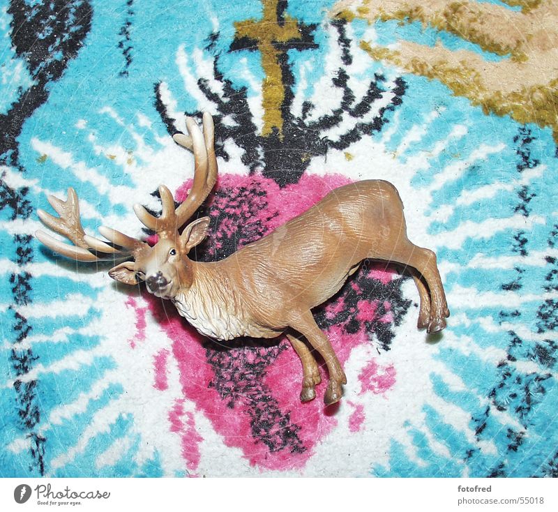 Deer on carpet Carpet Statue Heart