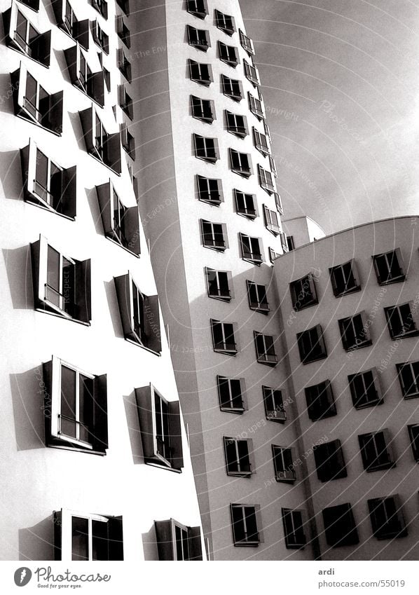 Gehry Zollhof House (Residential Structure) Window Waves Building Warped Art Strange Gehry buildings Duesseldorf media harbour Shadow Houses architecture