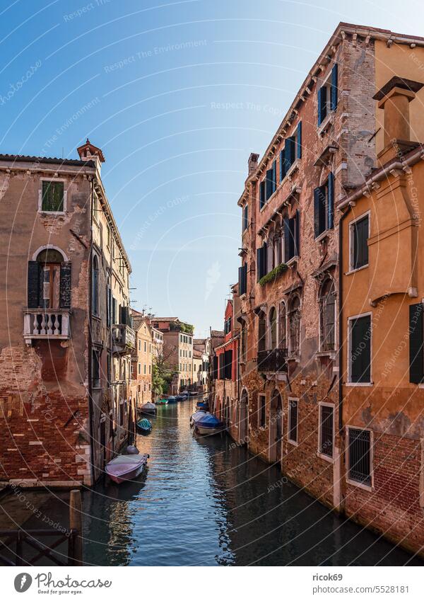 View of historic buildings in Venice, Italy Town Channel Architecture House (Residential Structure) Building Facade Window boat Water Tourist Attraction