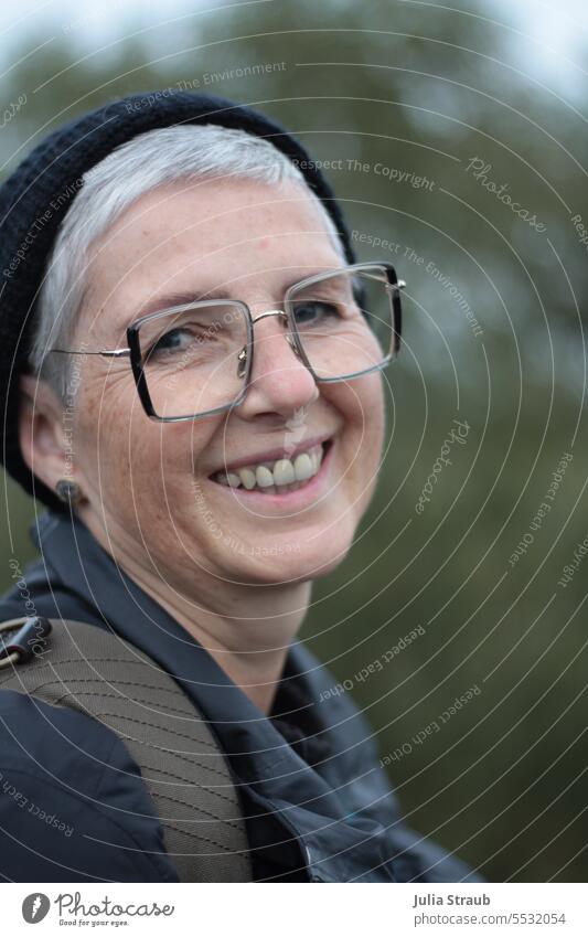 Wide land | beautiful laughter portrait Happiness Laughter Gray-haired Woman short hair Person wearing glasses Funny kind Eyeglasses Cap Autumn out In transit