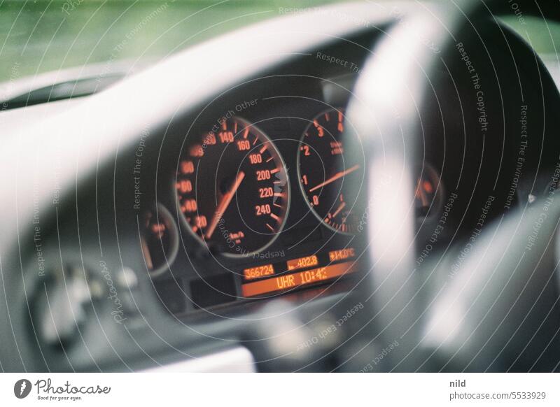 Classic round instruments - view of the speedometer Speedometer Round instrument Car Dashboard Vehicle Transport Driving Means of transport Motoring Mobility