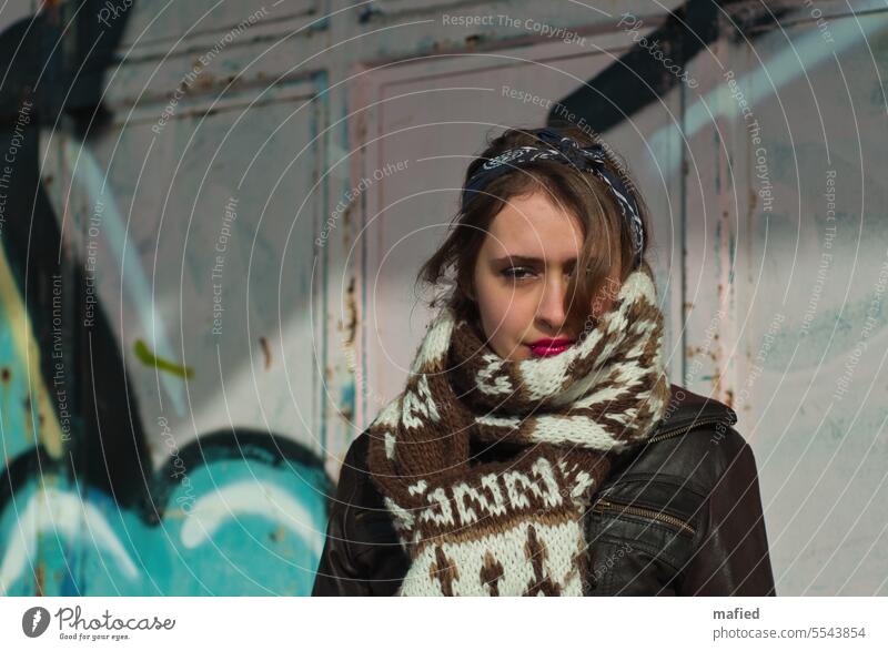 Girl picture III/ PC meeting Hamburg 03/2015 Young woman skeptical look Hair Tear red lips Piercing bandana graffiti