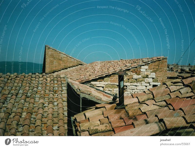 roofs_01 Roof Italy Bel Paese Village Fragile Terracotta tetti tegole cigstones Above alto Blue