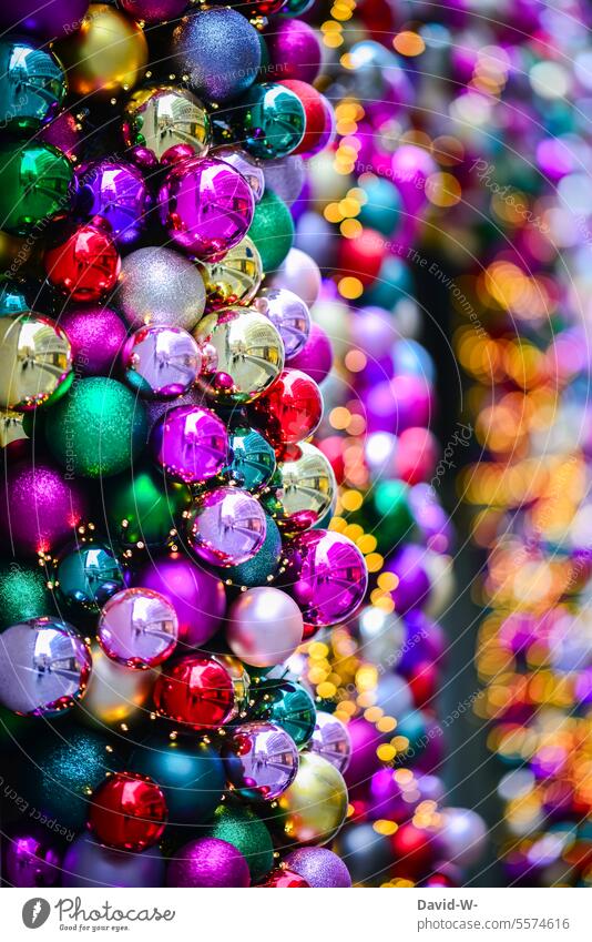 Lots of colorful Christmas tree decorations for Christmas Glitter Ball Christmas & Advent Many baubles Christmas decoration Christmassy Christmas mood