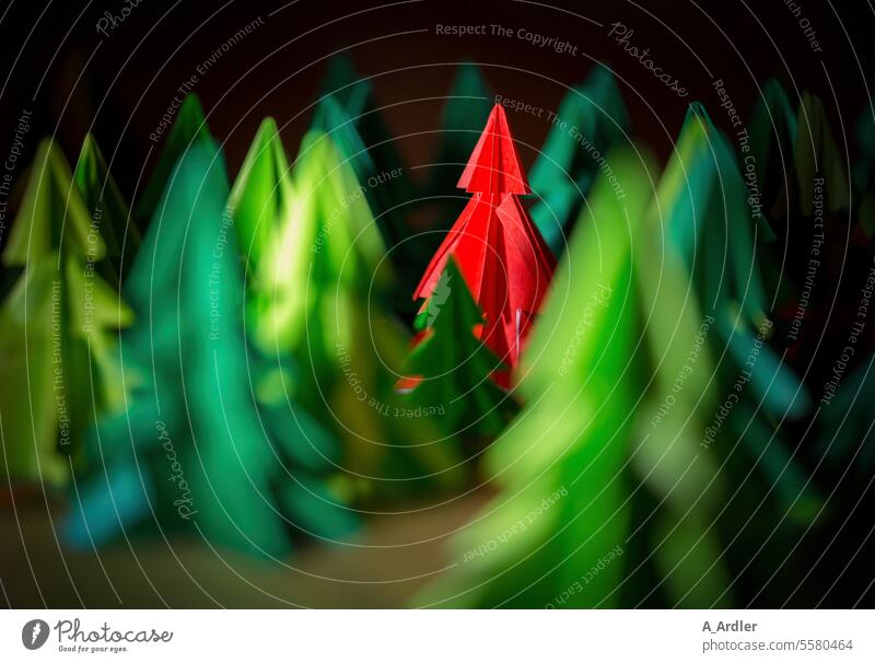 A forest of fir trees folded out of paper, a red tree in the center Advent Bazaar Christmas Bazaar Handcrafts Small Tree Simple Landscape Decoration Forestry