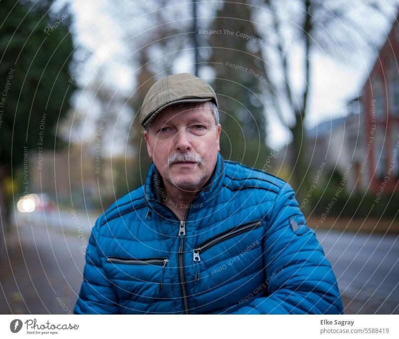 The man from the street...Portrait of men Man Only one man portrait 1 Person Face Contrast Looking into the camera Individual Masculine Day Exterior shot