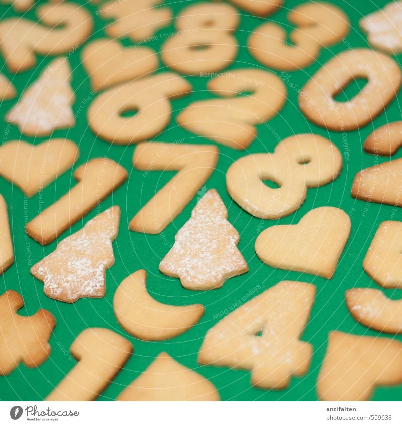 Biscuit Puzzle I Food Dough Baked goods Cookie Nutrition Eating Sign Digits and numbers Heart Christmas tree 1 2 3 4 5 6 7 8 Lie Sweet Brown Yellow Green