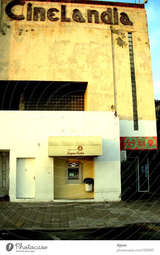 Cinelandia Cinema Teller machine Curaçao Building Facade wllemstad