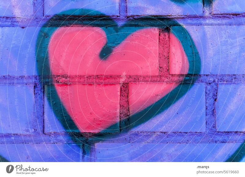 ❤️ Heart Symbols and metaphors Heart-shaped Graffiti Wall (barrier) Red purple Close-up Love Emotions Romance Infatuation Valentine's Day