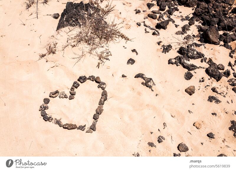 Heart of stone Heart-shaped Symbols and metaphors Sand Stone Beach Dry Hot Warmth Love Romance Emotions Valentine's Day Infatuation Declaration of love