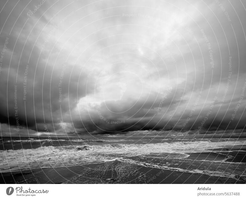 Clouds over the stormy Baltic Sea b/w Ocean Beach Waves coast Sky Water Horizon Vacation & Travel Landscape Sand Tourism Deserted Far-off places Relaxation