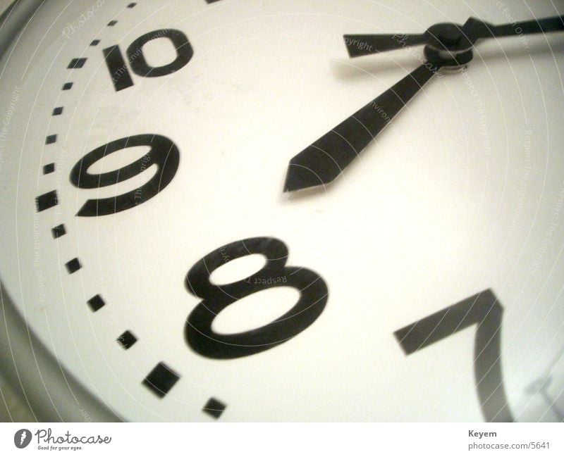 Shortly after prime time Clock Clock hand 8 Wall clock Electrical equipment Technology analogue clock Business Time