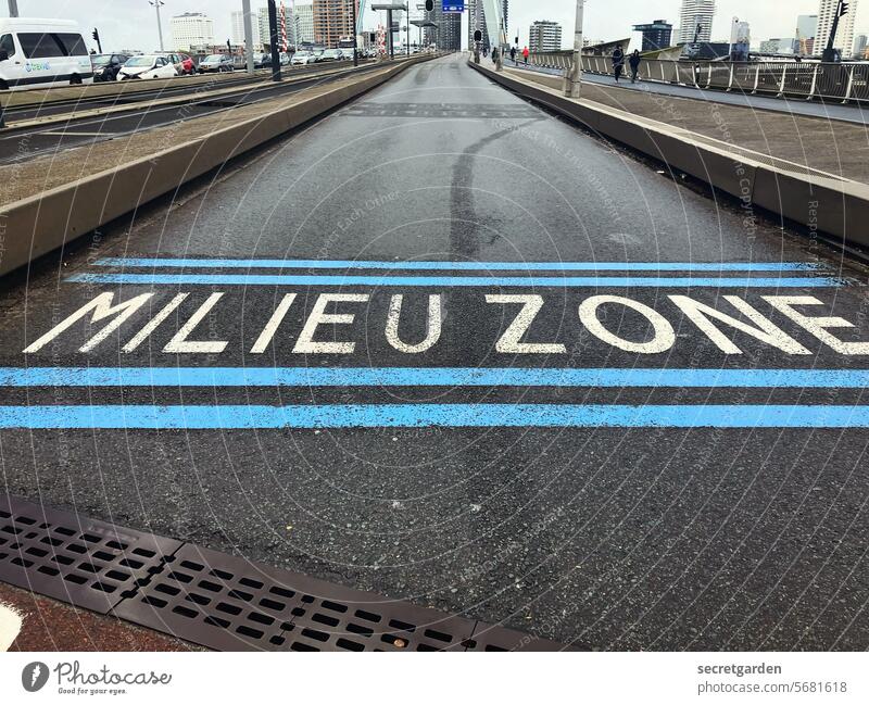 The way is clear for environmental protection. Zone Dutch Street Road traffic writing Clue range Warn Signs and labeling Signage Safety Transport Warning sign