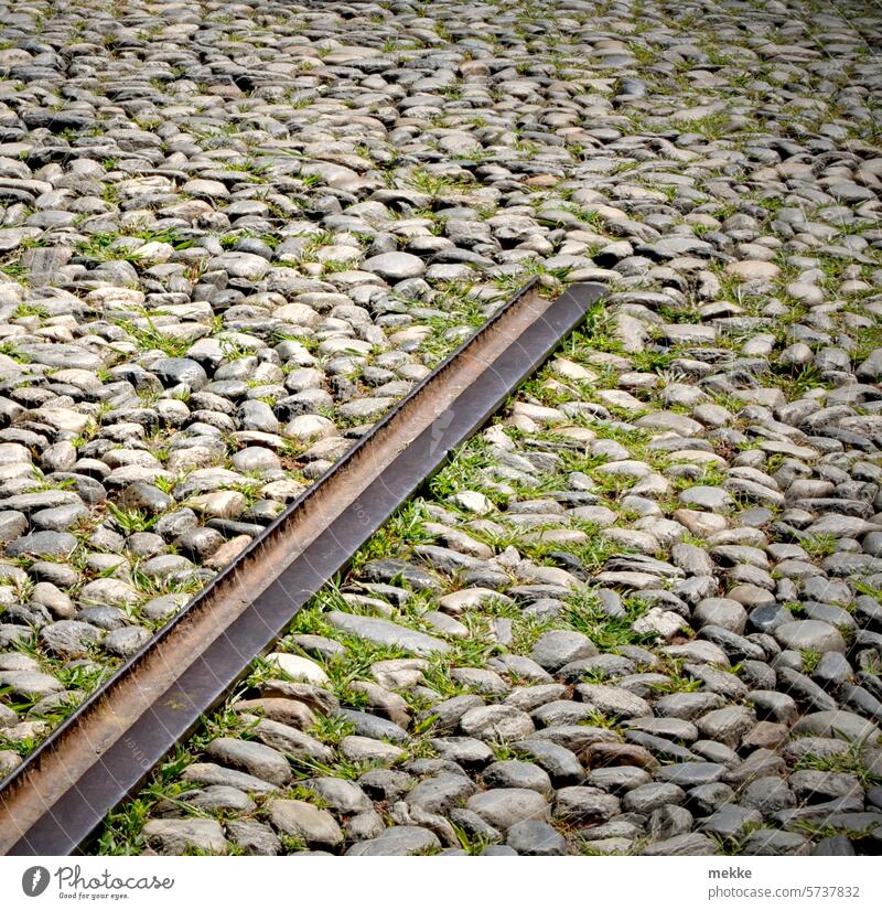 senk ju for treweling | Endstation track Track rail Rail transport Railroad tracks Railroad system blocking Transport Public transit Traffic infrastructure