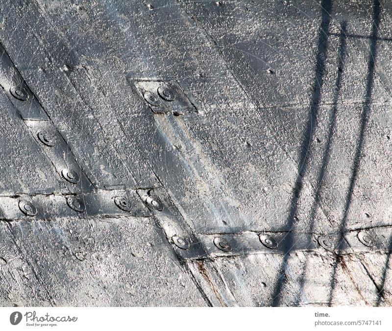 The shadow of shipping Railing Maritime Shadow Sunlight boat wall Stud planks Wood Navigation Watercraft Harbour sunny lines Pattern Old Historic