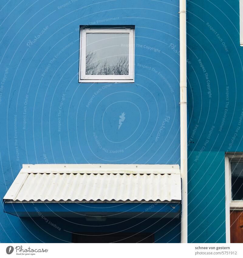 Blue Green White House (Residential Structure) Architecture Building Window Sky Wall (building) Facade Wall (barrier) Exterior shot Deserted Colour Iceland