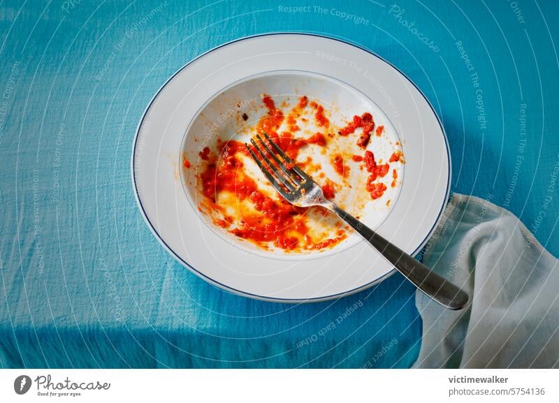 Empty dirty dish with fork food sauce red kitchen housework tomato sauce unclean blue plate home cuisine dinner lunch tasty cooked top view empty plate salsa