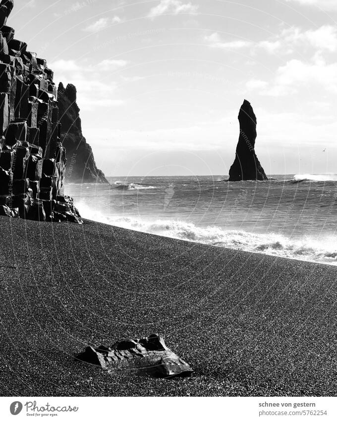 Gray waves Waves coast Ocean Water Sand Landscape Tourism Vacation & Travel Relaxation Nature Beach Exterior shot Iceland Climate Environment Horizon Winter