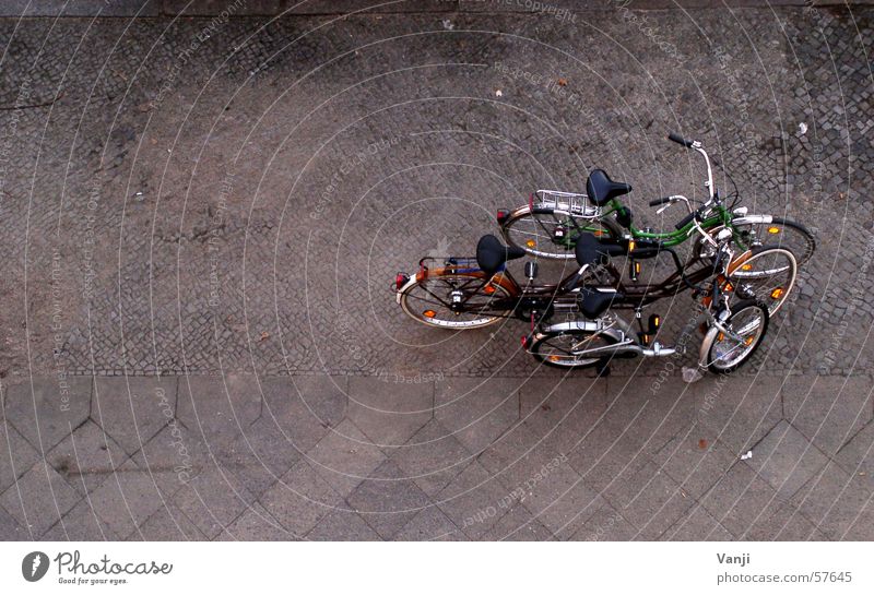 group photo Bicycle Together Bird's-eye view Multiple Classifying Street Lanes & trails