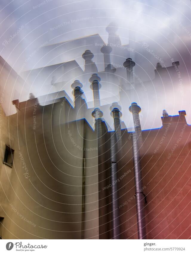 Courtyard - Now he's completely freaked out - Prismen-Fotografie chimneys Exterior shot Sky Deserted unreal illusive Lensbaby Omni Filter System Abstract