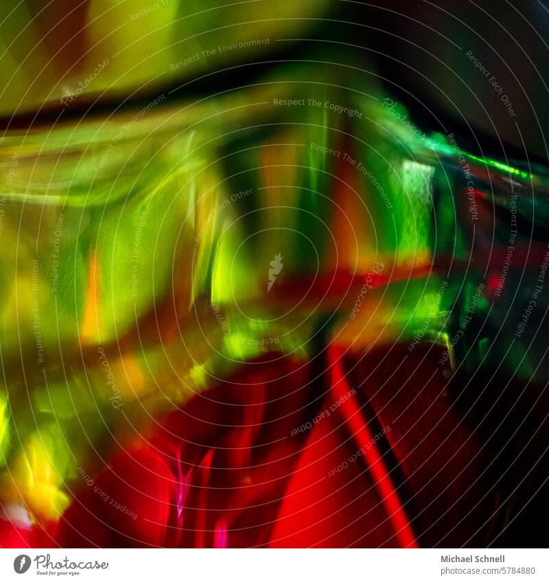 Abstract in green, yellow and red Glittering Light blurriness Bokeh abstract background Art Esthetic Structures and shapes abstract photography abstraction