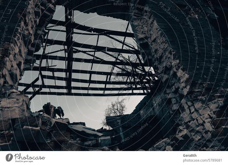 inside a damaged house in Ukraine Donetsk Kherson Kyiv Lugansk Mariupol Russia Zaporozhye abandon abandoned attack avdeevka avdiivka bakhmut blown up